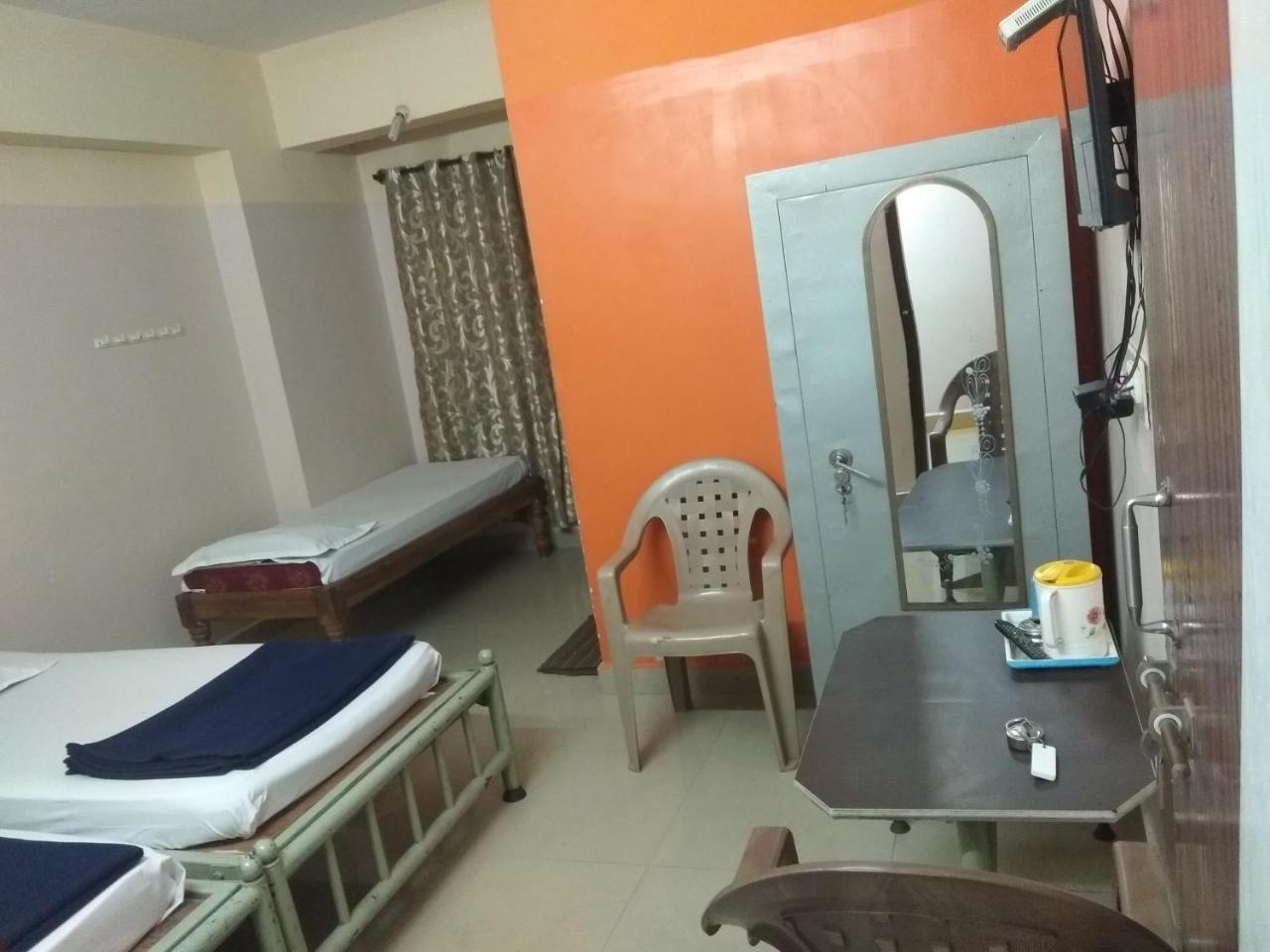 Apoorva Residency Hotel Bangalore Exterior foto